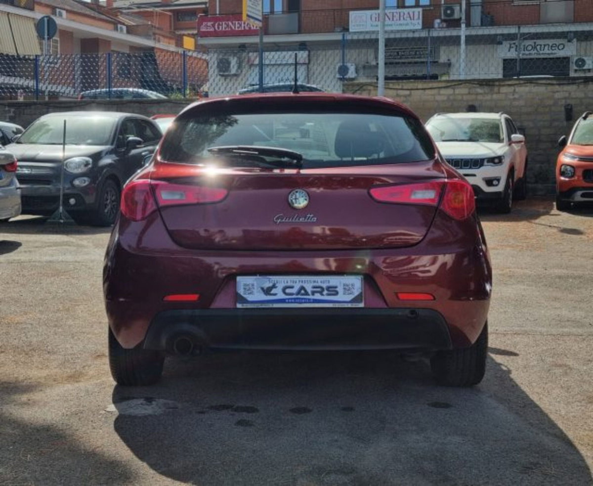 Alfa Romeo Giulietta 1.6 JTDm-2 Giulietta (5)