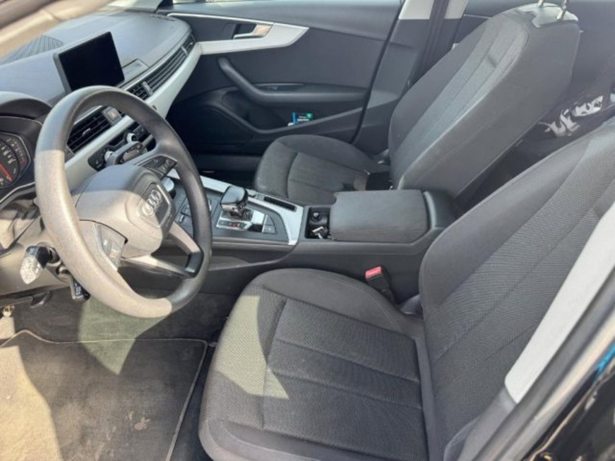 Audi A4 Avant 2.0 TDI 150 CV ultra S tronic Business (13)