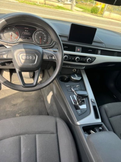 Audi A4 Avant 2.0 TDI 150 CV ultra S tronic Business (14)