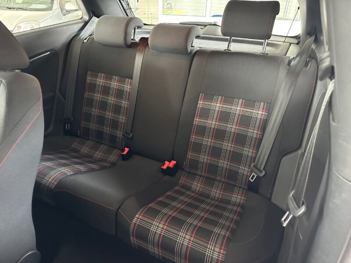 Volkswagen Polo GTI 1.8 3p. DSG BlueMotion Technology (12)