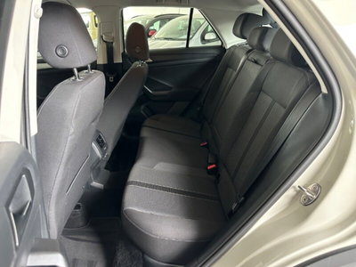 Volkswagen T-Roc 1.5 tsi Life dsg (14)