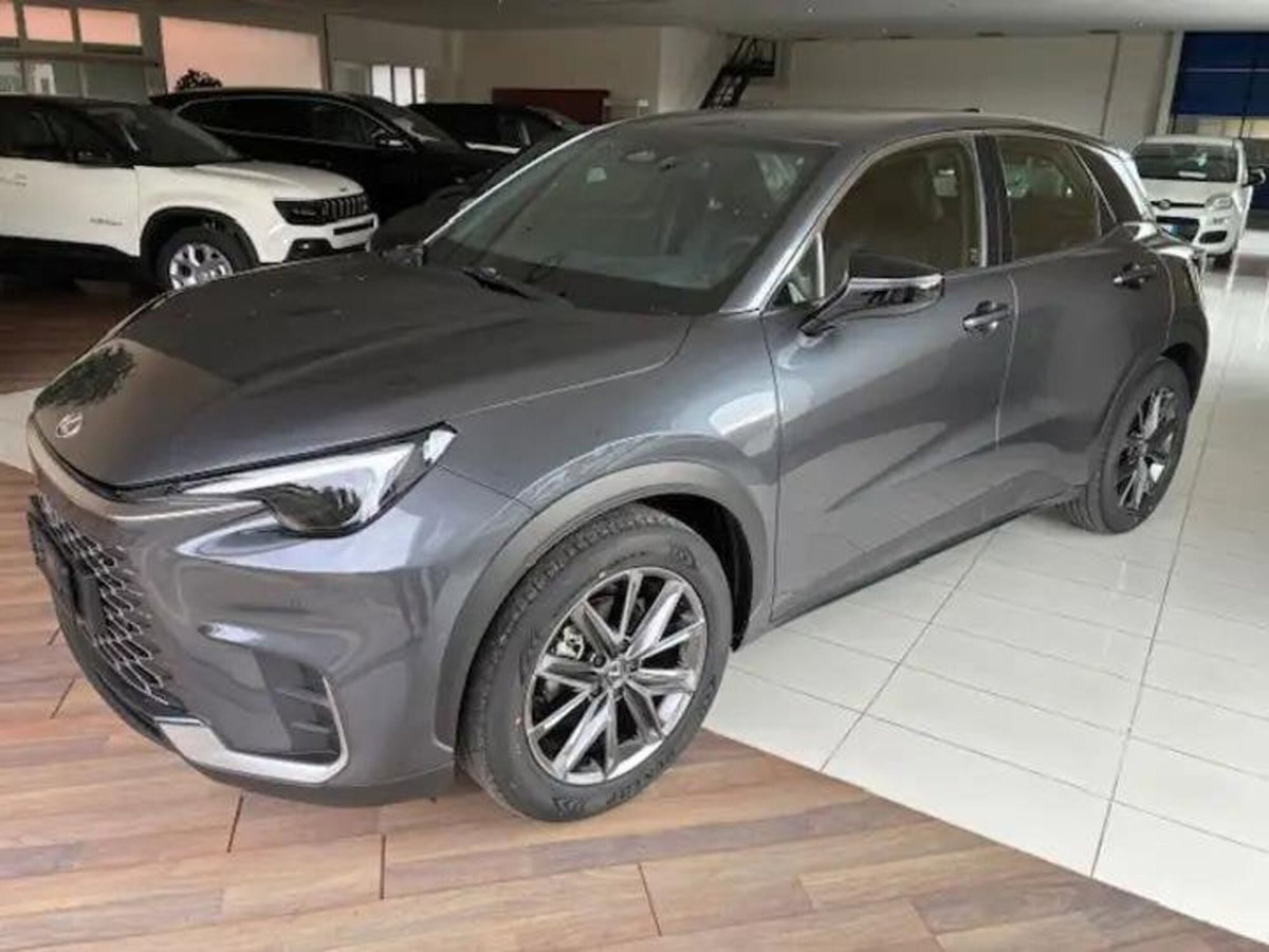 Lexus LBX 1.5 hybrid Elegant 2wd