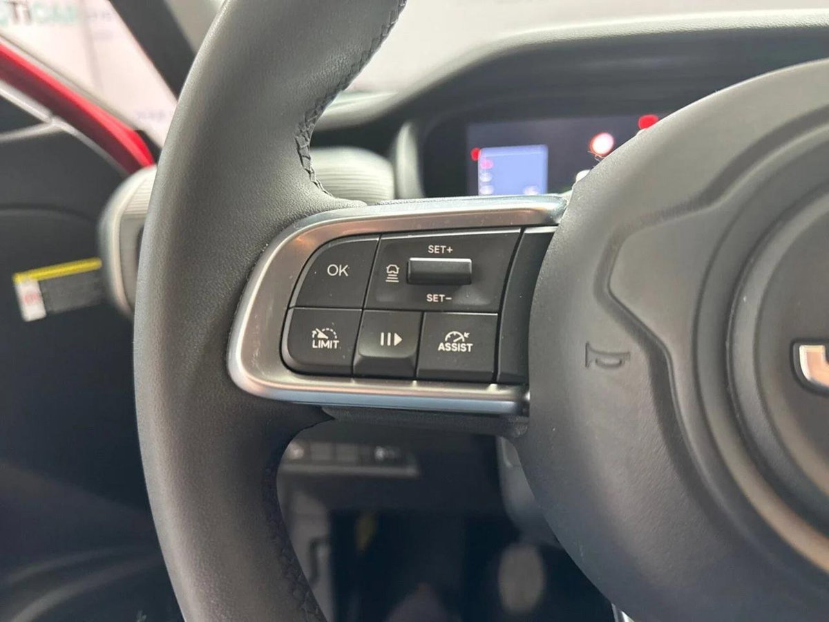 Jeep Avenger 1.2 turbo Altitude fwd 100cv (11)