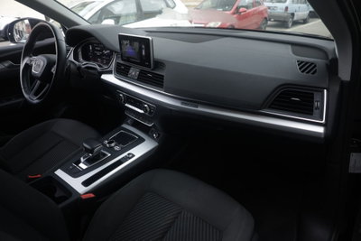 Audi Q5 40 TDI quattro S tronic Design (12)