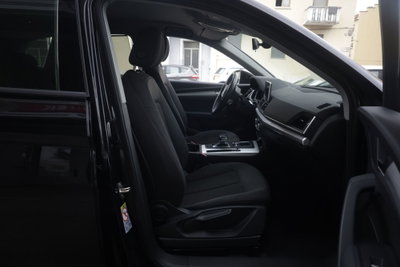 Audi Q5 40 TDI quattro S tronic Design (13)