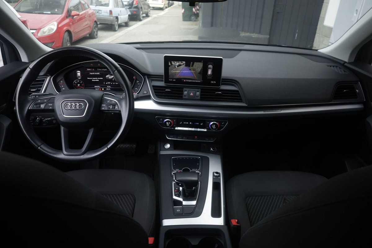 Audi Q5 40 TDI quattro S tronic Design (2)