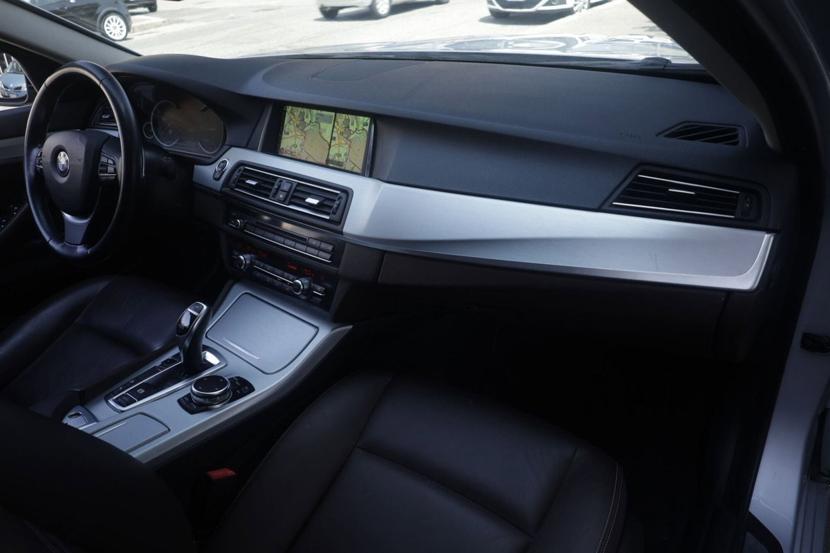 BMW Serie 5 Touring 525d xDrive  Business aut. (11)