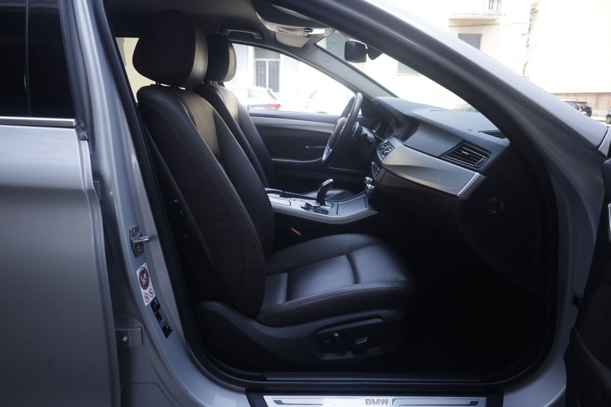 BMW Serie 5 Touring 525d xDrive  Business aut. (12)