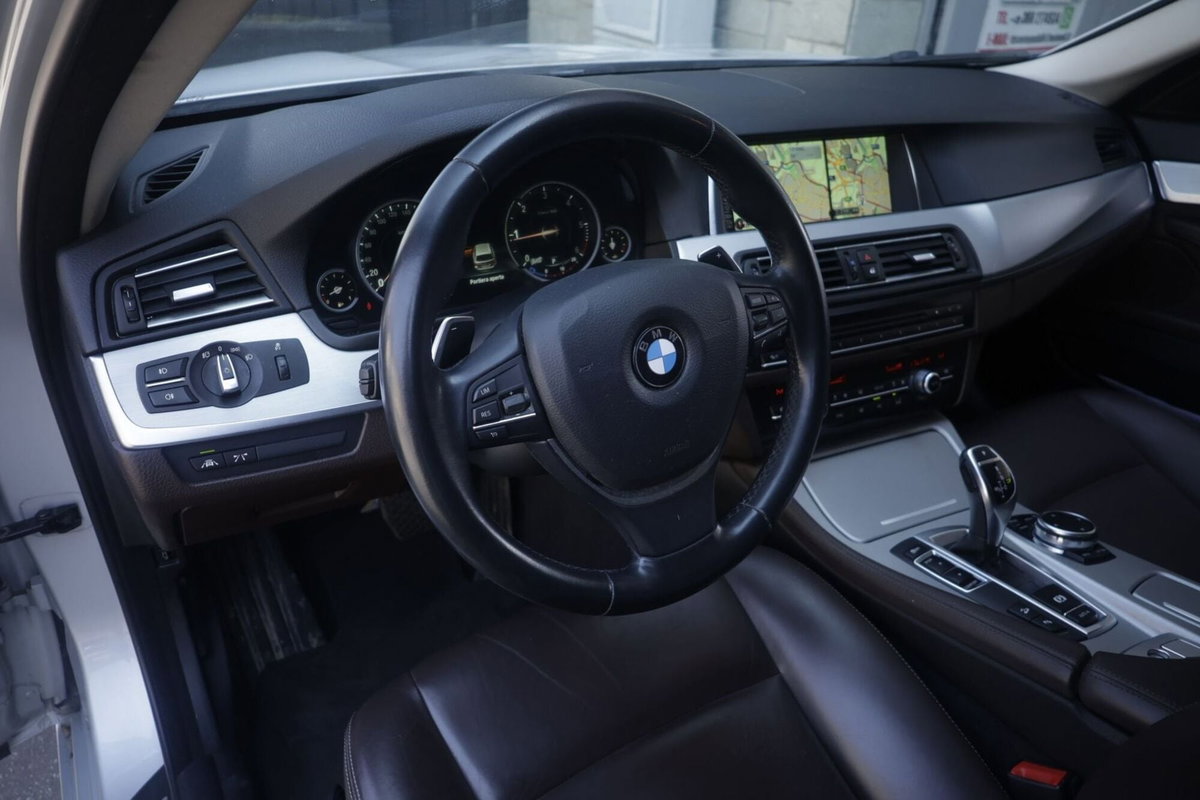 BMW Serie 5 Touring 525d xDrive  Business aut. (16)