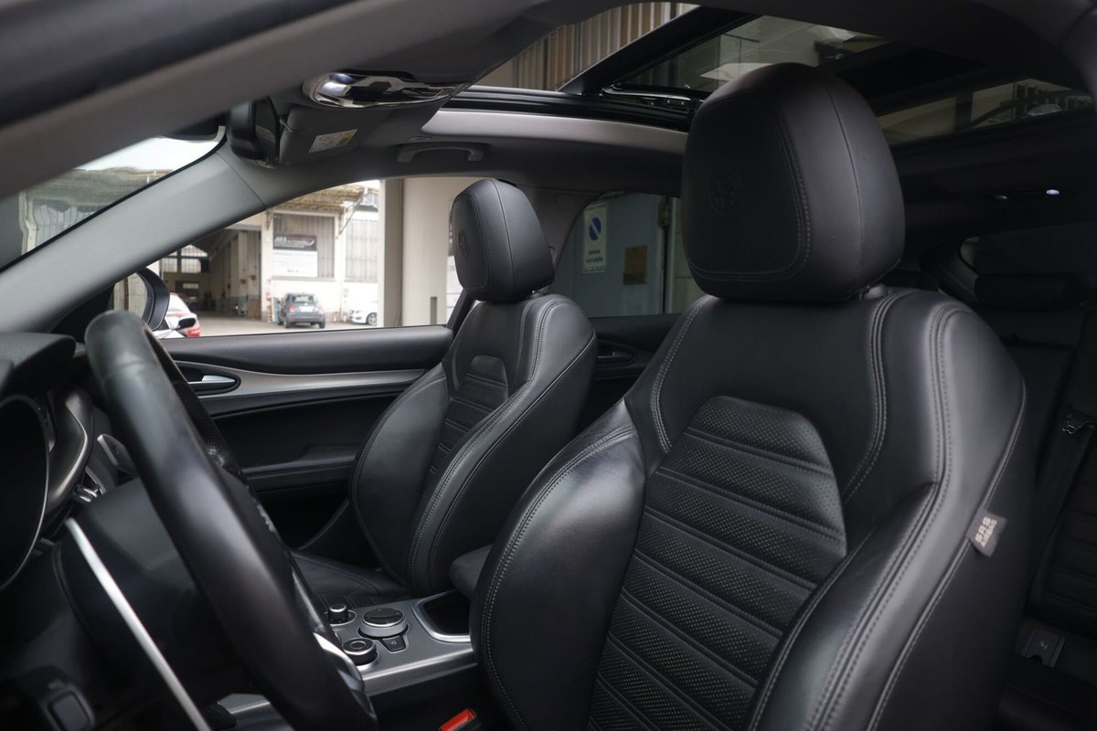 Alfa Romeo Stelvio Stelvio 2.2 Turbodiesel 210 CV AT8 Q4 Veloce Tì (17)