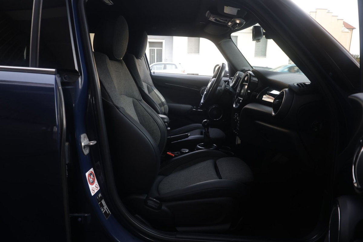 MINI Mini 1.5 Cooper 5 porte (11)