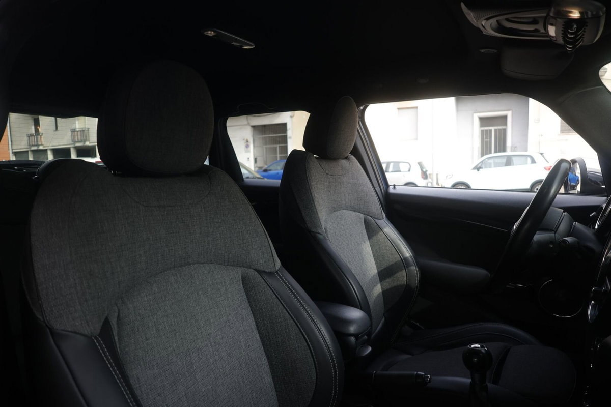 MINI Mini 1.5 Cooper 5 porte (6)