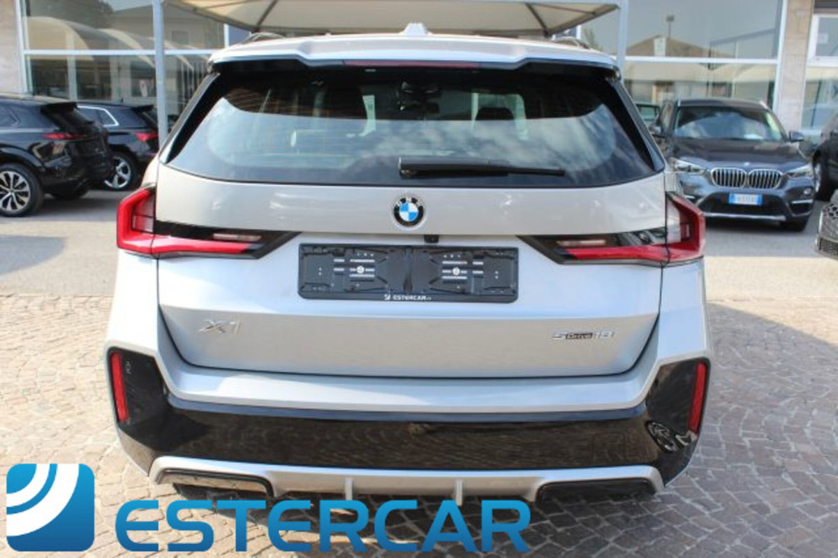 BMW X1 sDrive 18i Msport (5)