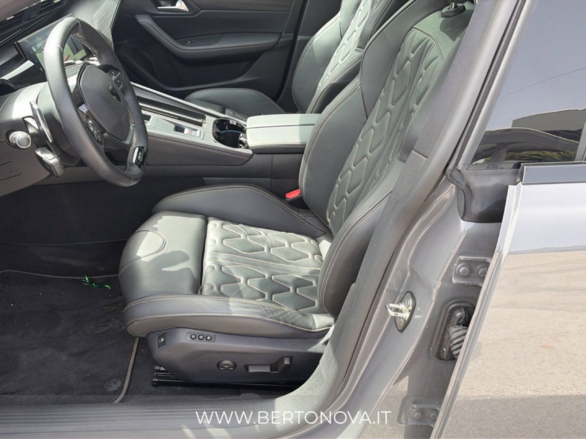 Peugeot 508 SW 1.6 phev GT 225cv e-eat8 (16)