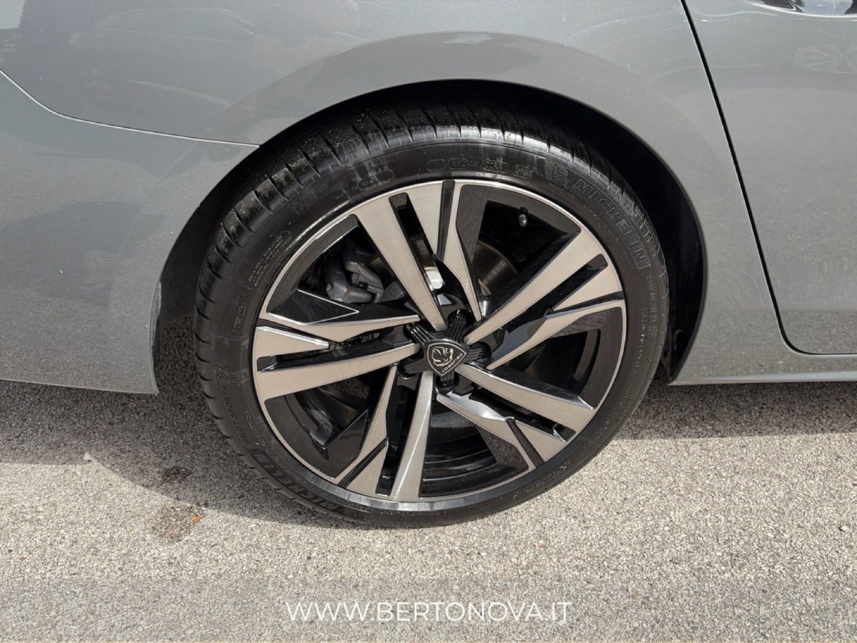 Peugeot 508 SW 1.6 phev GT 225cv e-eat8 (9)
