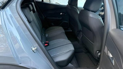 Peugeot 2008 1.2 hybrid Active 136cv e-dcs6 (16)