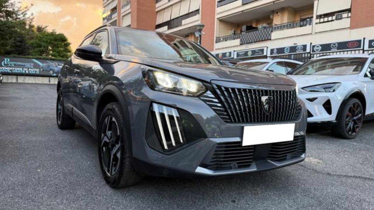 Peugeot 2008 1.2 hybrid Active 136cv e-dcs6 (2)