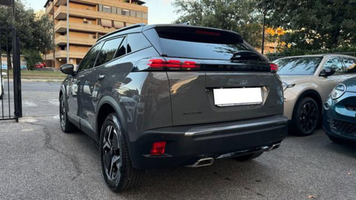 Peugeot 2008 1.2 hybrid Active 136cv e-dcs6 (3)