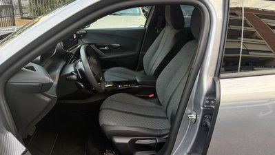 Peugeot 2008 1.2 hybrid Active 136cv e-dcs6 (13)