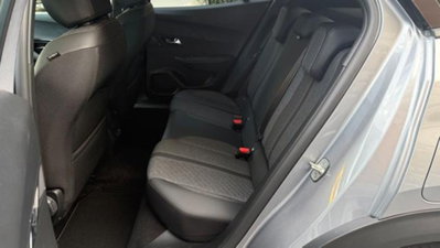 Peugeot 2008 1.2 hybrid Active 136cv e-dcs6 (15)