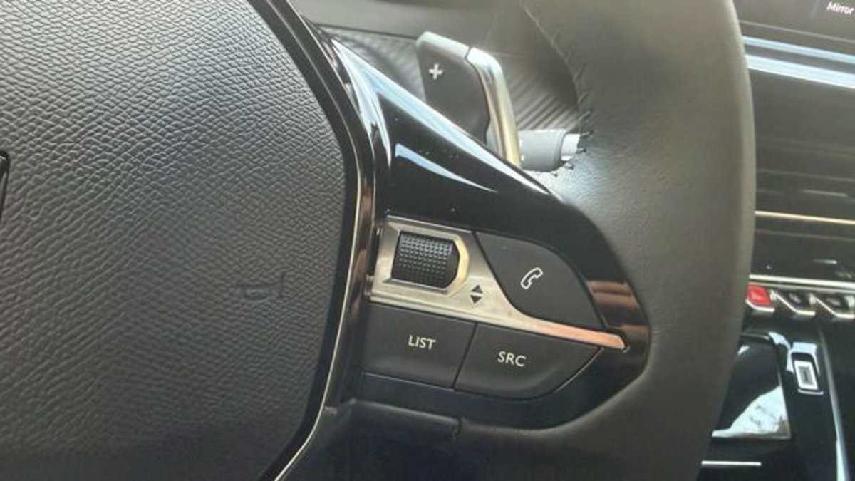 Peugeot 2008 1.2 hybrid Active 136cv e-dcs6 (7)