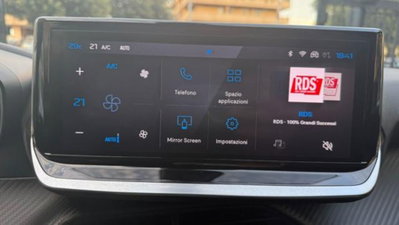 Peugeot 2008 1.2 hybrid Active 136cv e-dcs6 (9)