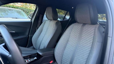 Peugeot 2008 1.2 hybrid Active 136cv e-dcs6 (14)