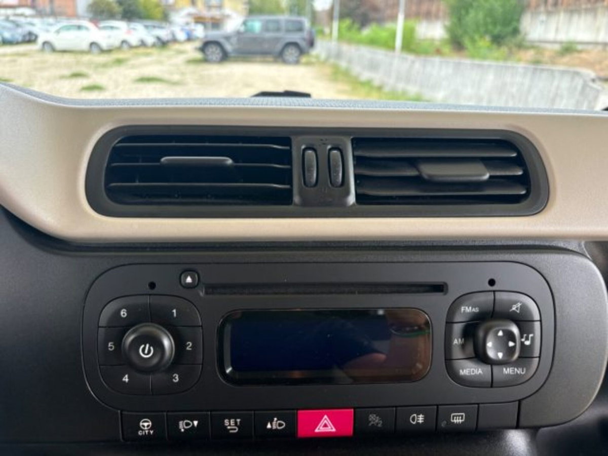 Fiat Panda 1.2 Dynamic Euro 5 (16)