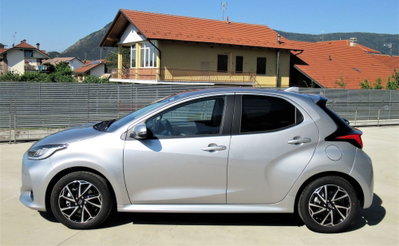 Toyota Yaris Cross 1.5h GR Sport Black Sky fwd 116cv e-cvt (5)
