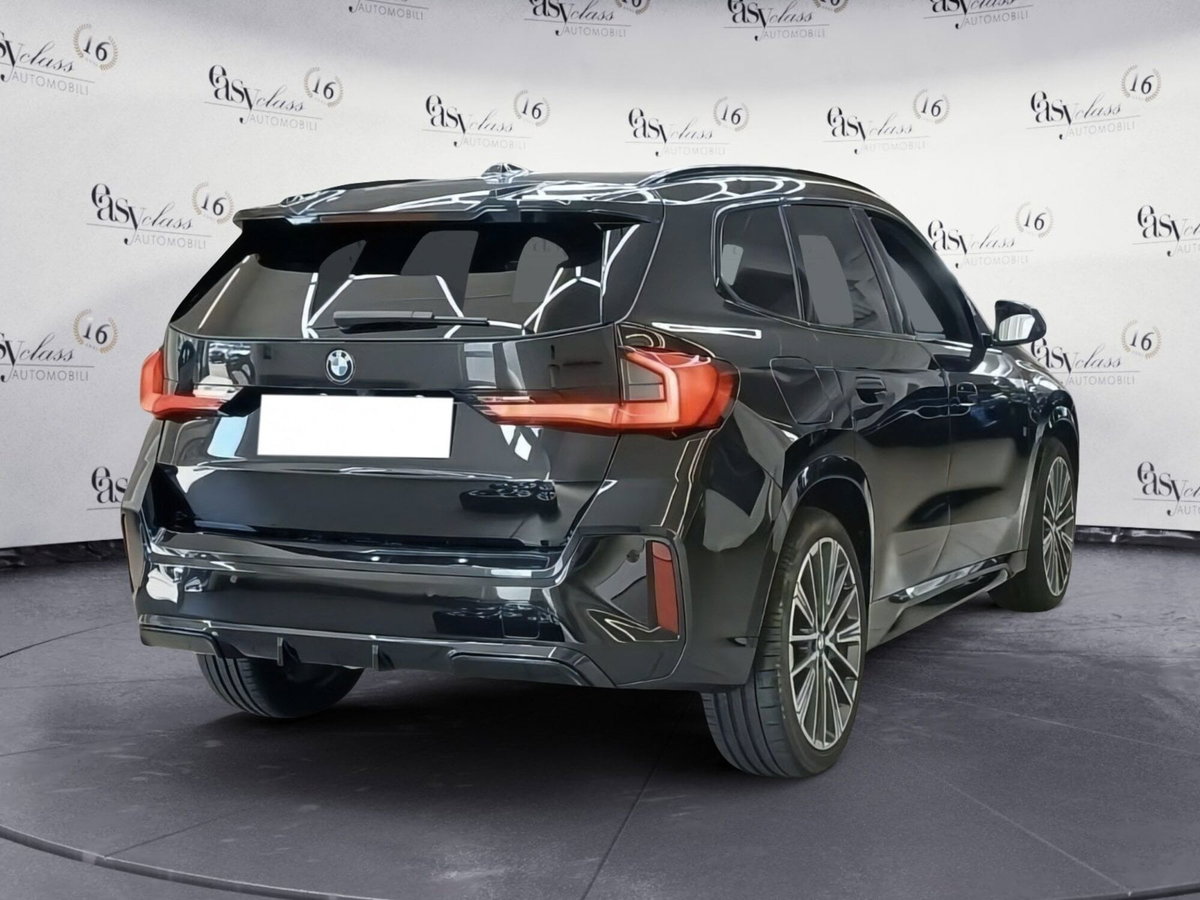 BMW X1 xDrive 20d Msport (2)