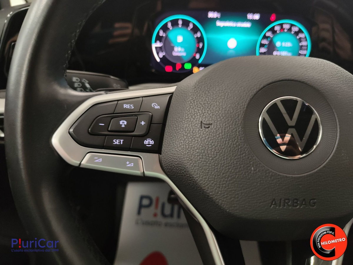 Volkswagen Golf 1.0 eTSI EVO DSG Life (15)