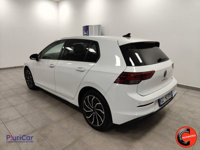 Volkswagen Golf 1.0 eTSI EVO DSG Life (8)