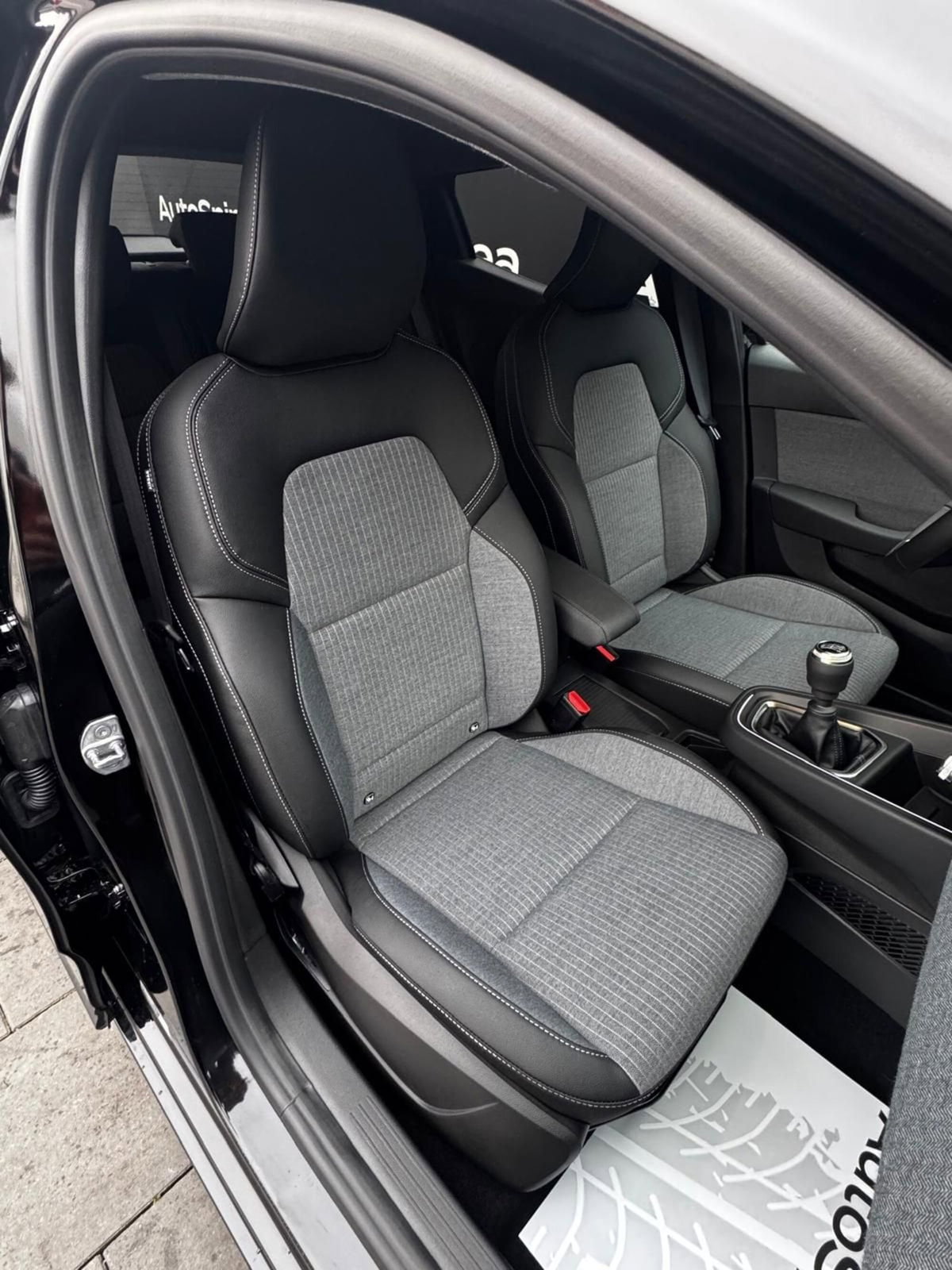 Renault Clio 1.0 eco-g Techno 100cv (20)