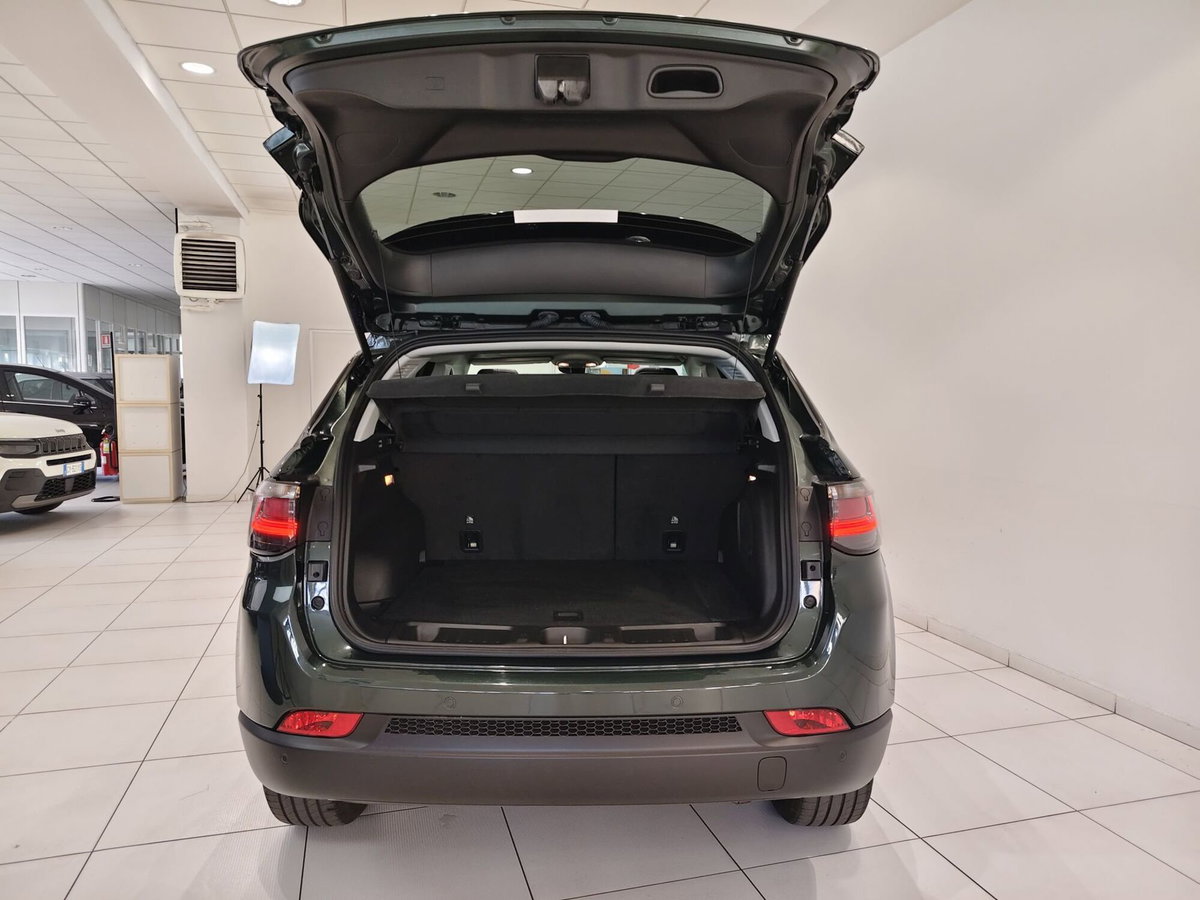 Jeep Compass 1.3 turbo t4 phev North Star 4xe auto (8)