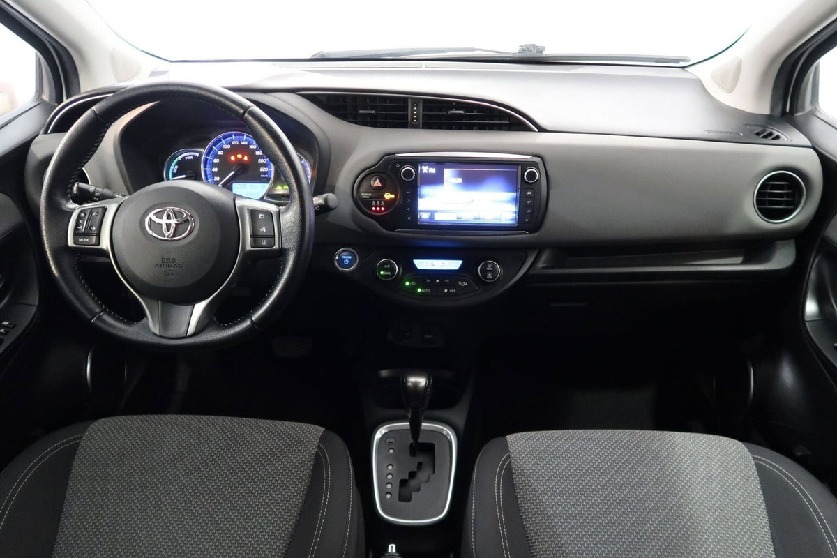 Toyota Yaris 1.5 Hybrid 5 porte Active (4)
