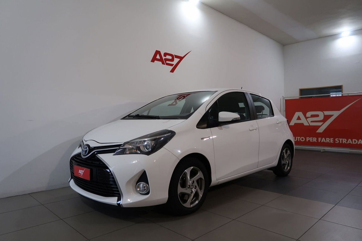 Toyota Yaris 1.5 Hybrid 5 porte Active (9)