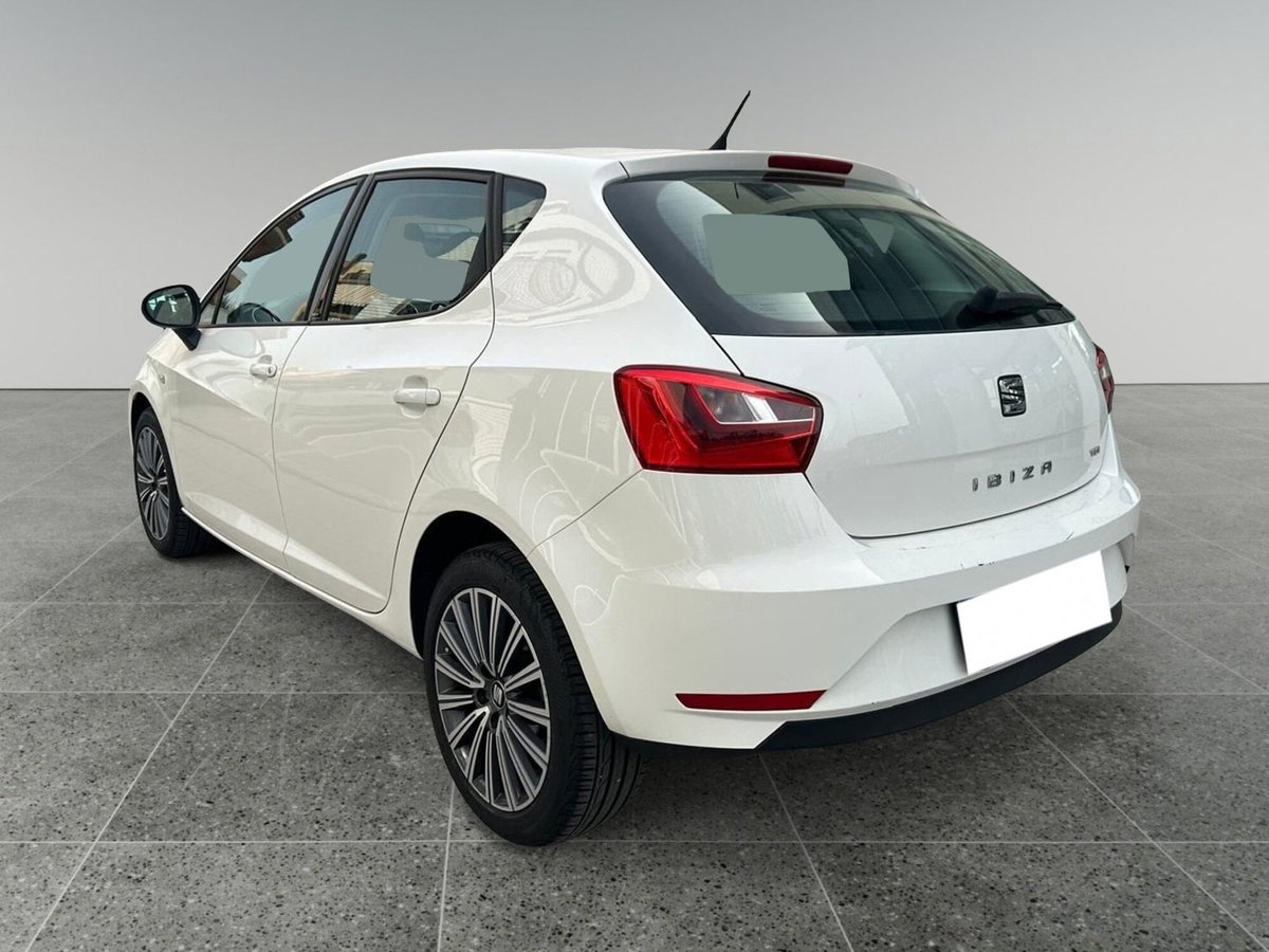 SEAT Ibiza 1.4 TDI 90 CV CR 5p. Connect Grey (4)