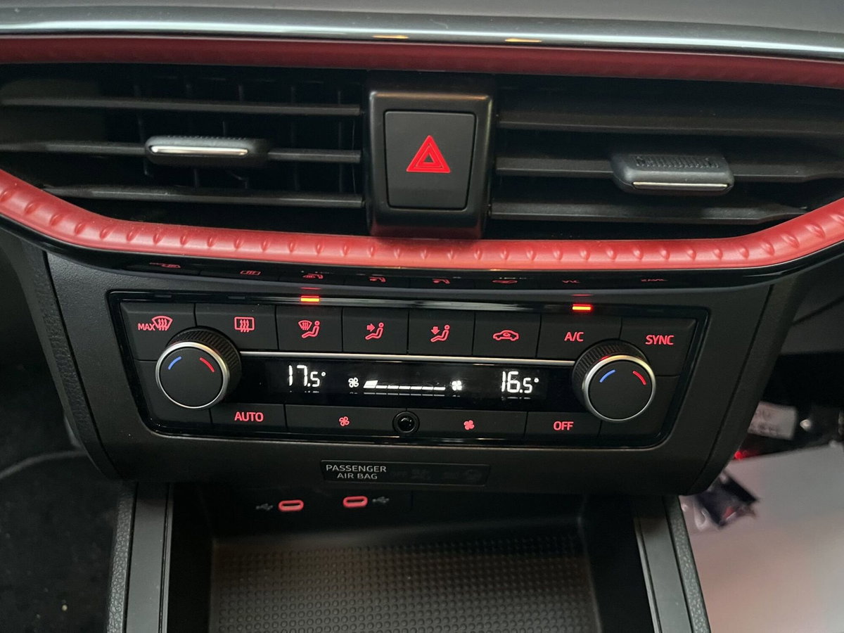 SEAT Ibiza 1.0 ecotsi FR 95cv (14)