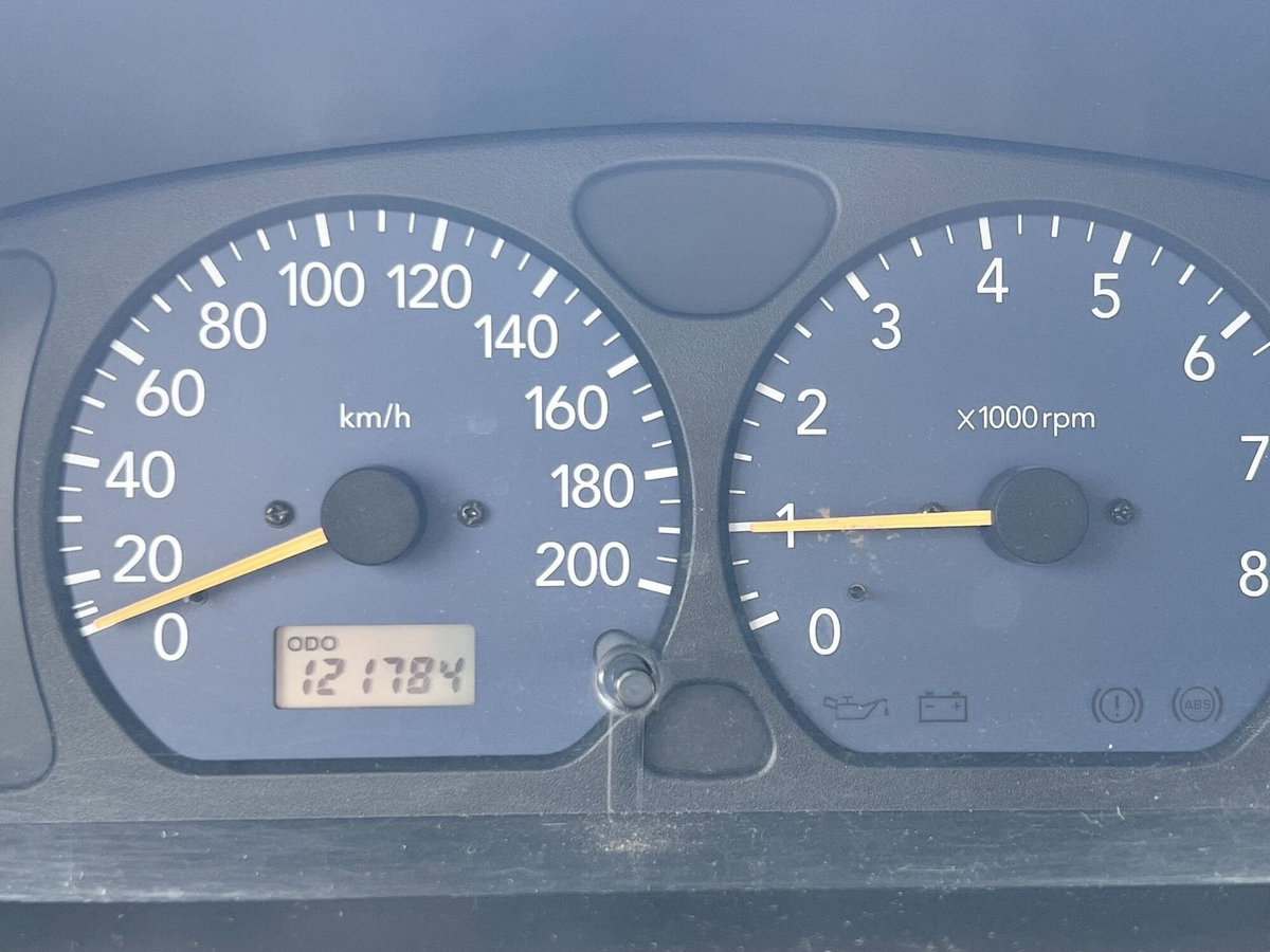 Suzuki Ignis 1.3i 16V cat 4WD GL (11)