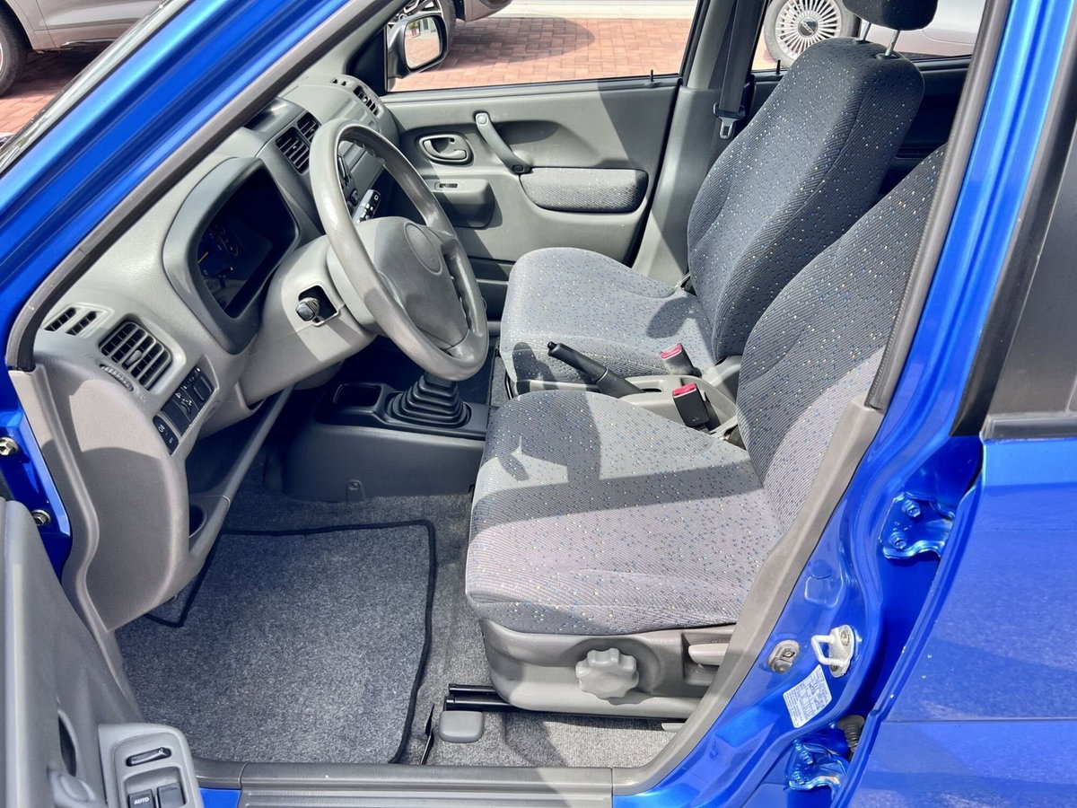 Suzuki Ignis 1.3i 16V cat 4WD GL (5)
