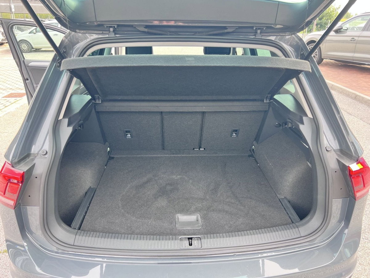 Volkswagen Tiguan 2.0 TDI 150 CV SCR DSG 4MOTION Life (10)