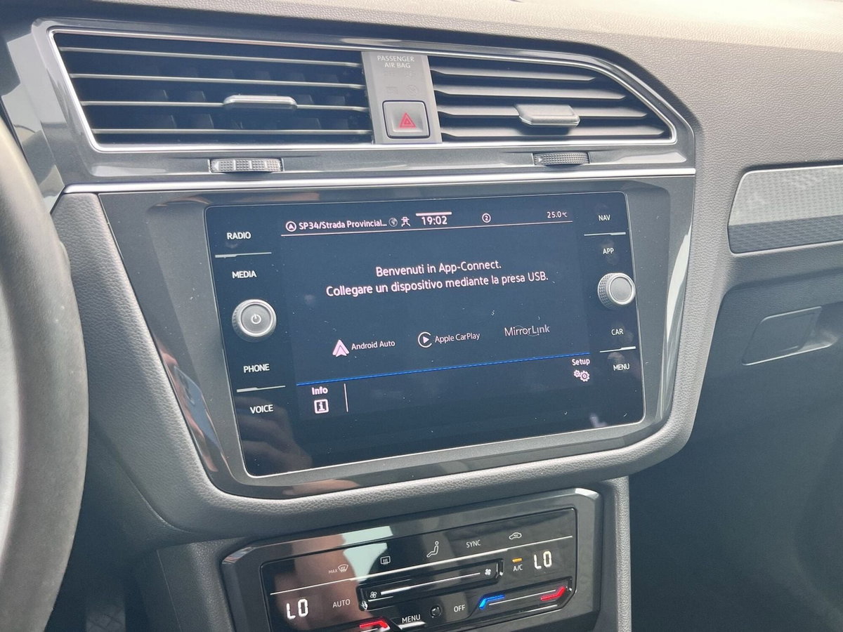 Volkswagen Tiguan 2.0 TDI 150 CV SCR DSG 4MOTION Life (15)
