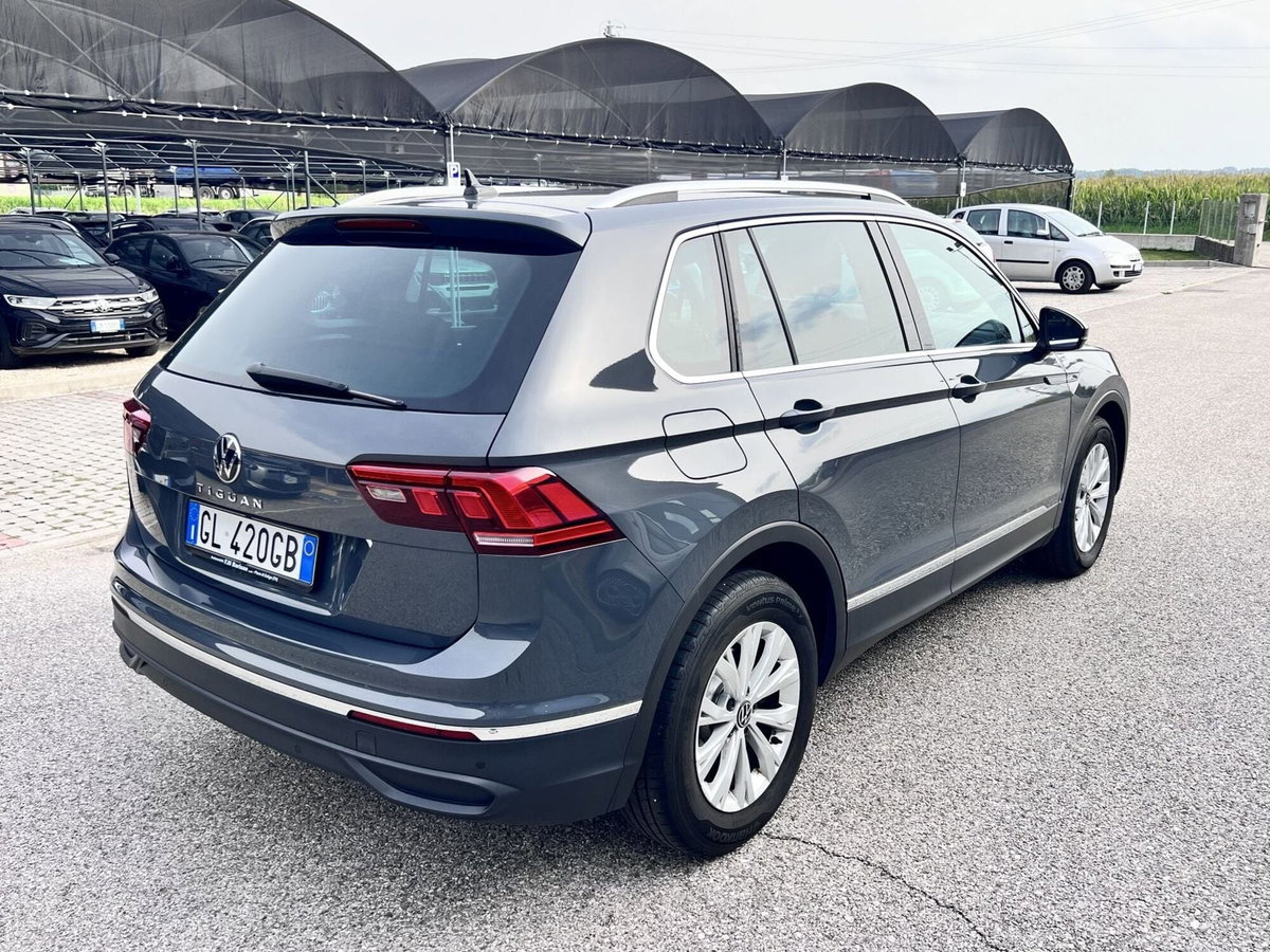 Volkswagen Tiguan 2.0 TDI 150 CV SCR DSG 4MOTION Life (3)