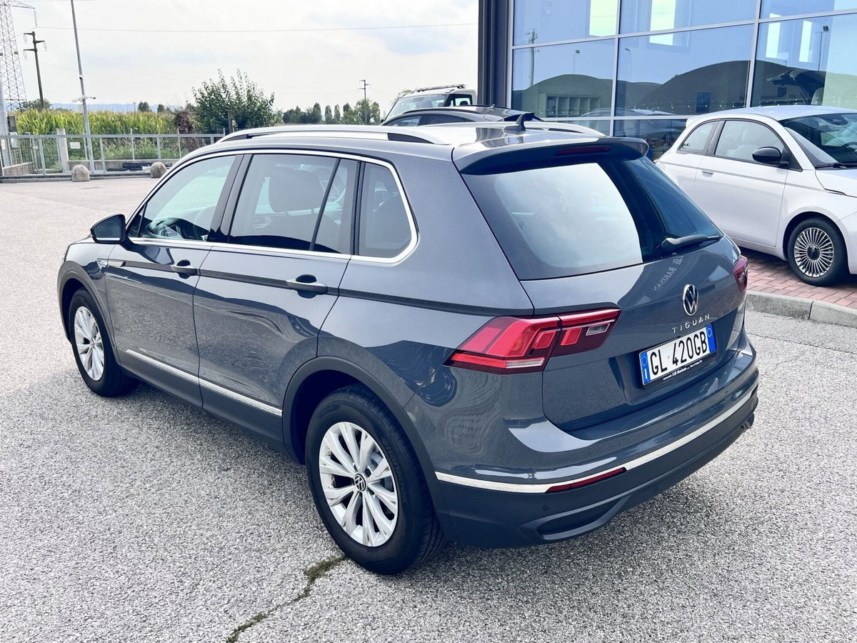 Volkswagen Tiguan 2.0 TDI 150 CV SCR DSG 4MOTION Life (4)