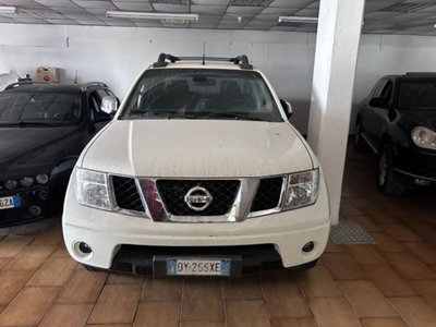 Nissan Navara 2.5 dCi 2 porte King Cab LE usato