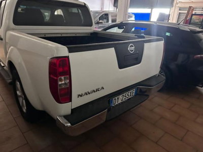 Nissan Navara 2.5 dCi 2 porte King Cab LE (4)