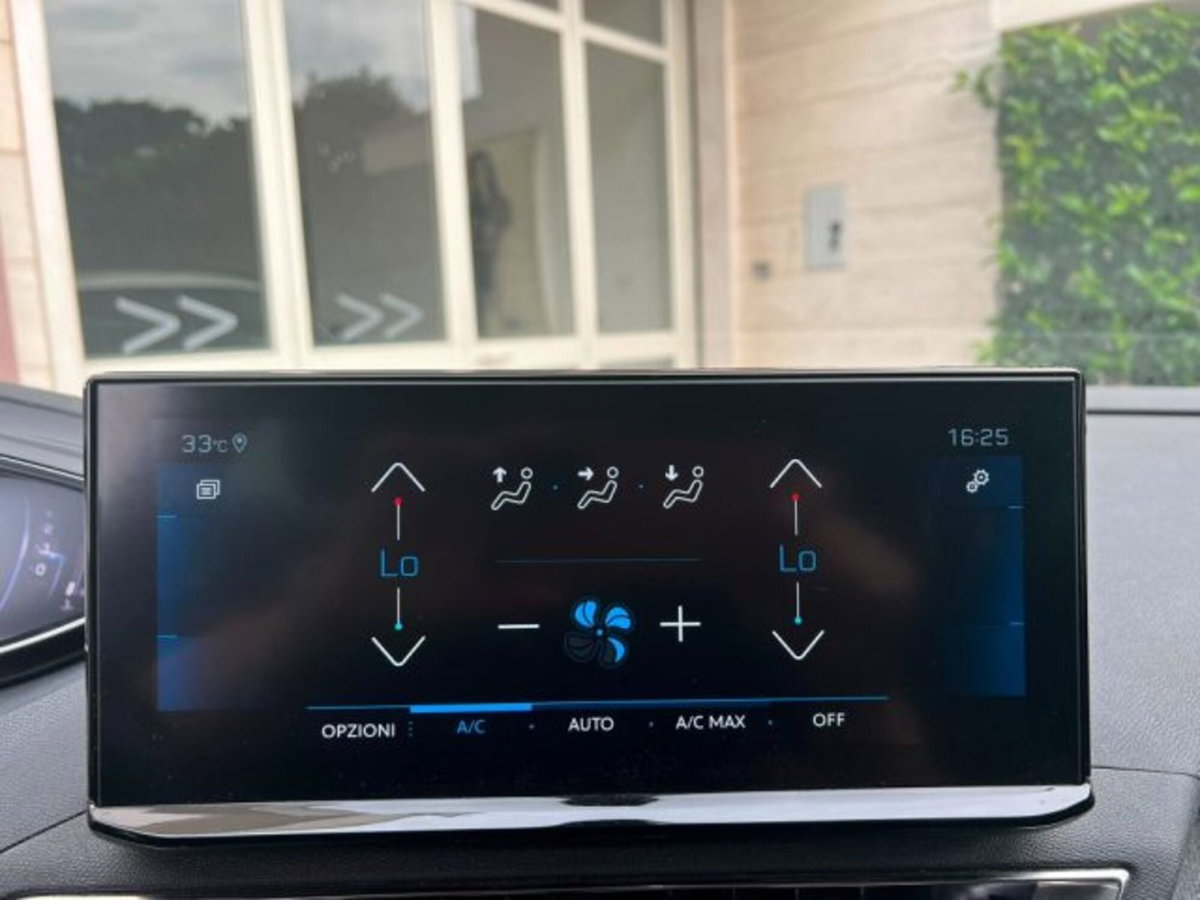 Peugeot 3008 BlueHDi 130 S&S EAT8 Allure Pack (14)