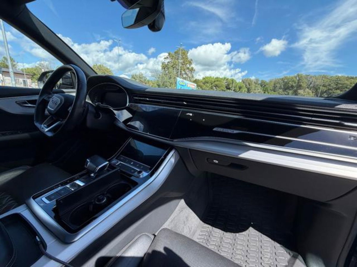 Audi SQ8 TDI quattro tiptronic (16)