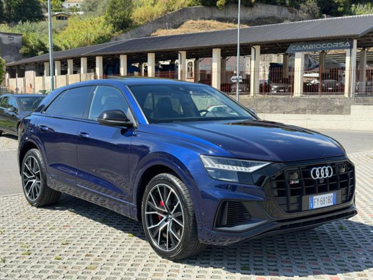 Audi SQ8 TDI quattro tiptronic (2)