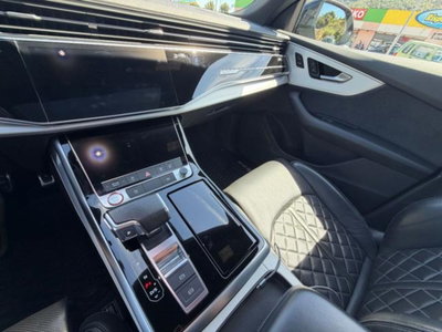 Audi SQ8 TDI quattro tiptronic (20)